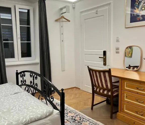 Vendégház Casa Palfy *